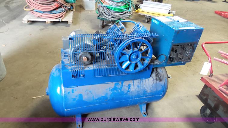 image for item BZ9450 2006 Quincy air compressor