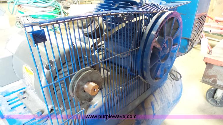 image for item BZ9450 2006 Quincy air compressor