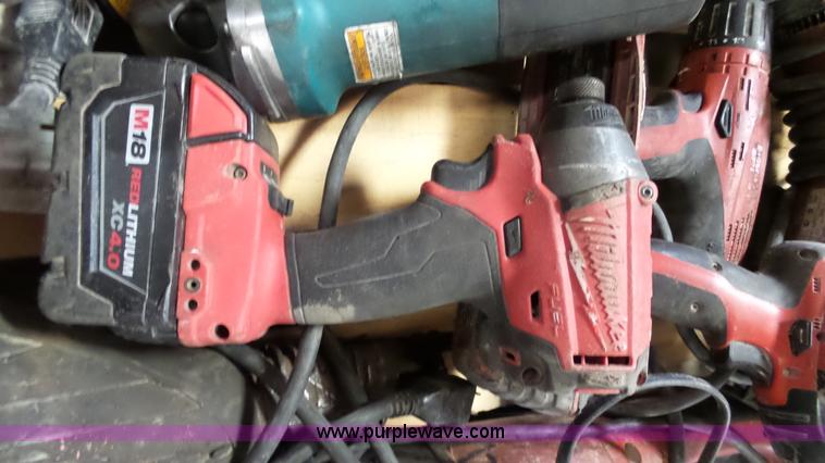 image for item BZ9456 Tools