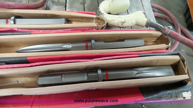 image for item BZ9457 Tools