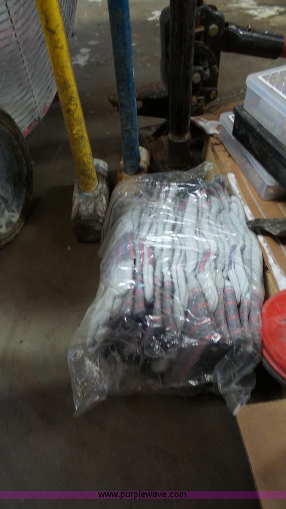 image for item BZ9465 Shop tools