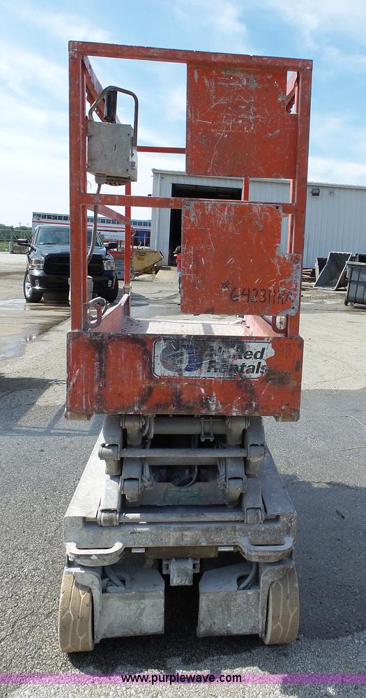 image for item J4100 Skyjack SJIII 3219 scissor lift