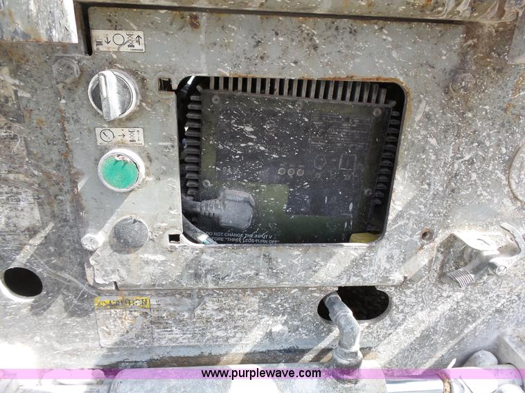 image for item J4100 Skyjack SJIII 3219 scissor lift