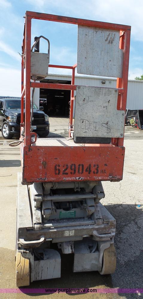 image for item J4101 Skyjack SJIII 3219 scissor lift