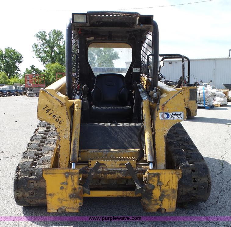 image for item J4102 John Deere 322T skid steer