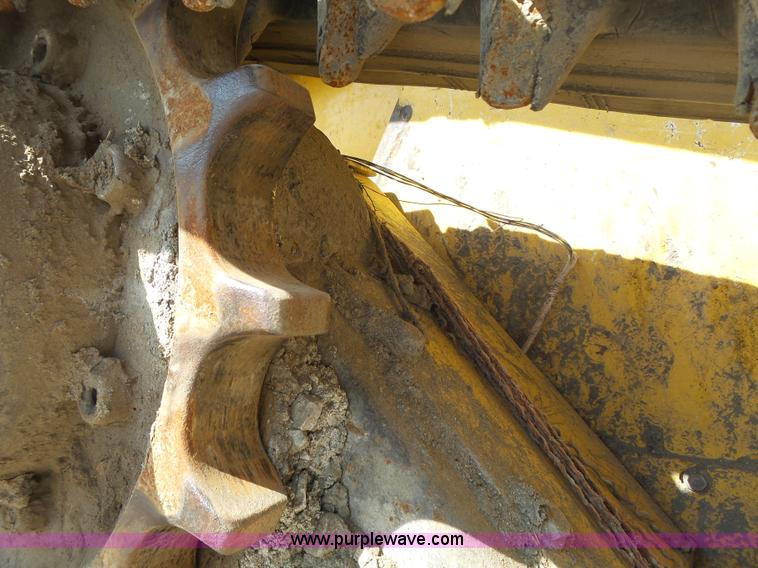 image for item J4102 John Deere 322T skid steer