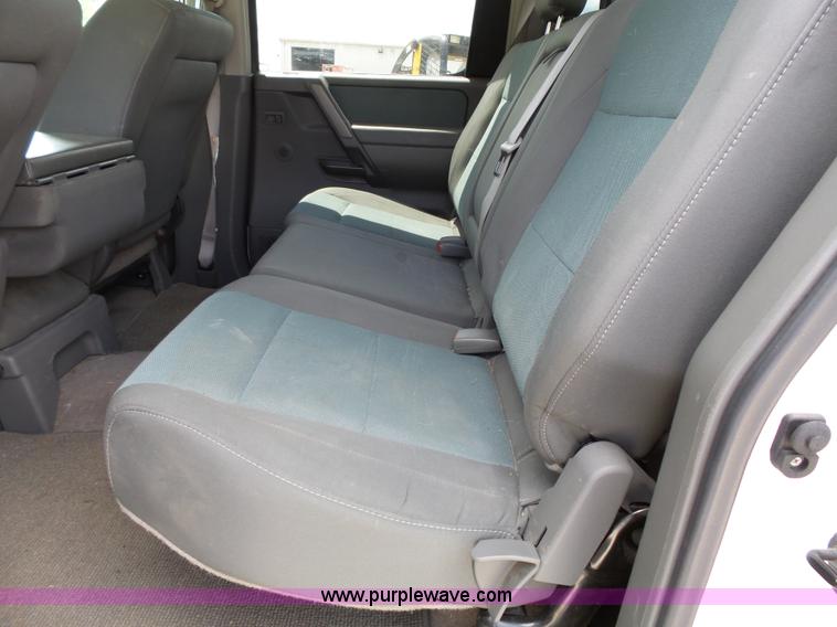 image for item J4952 2005 Nissan Titan Crew Cab pickup truck