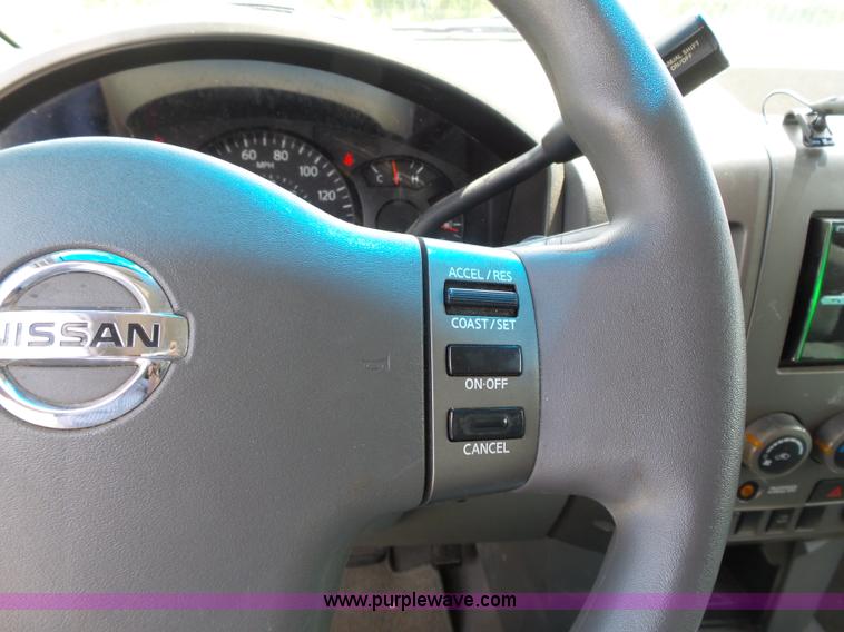 image for item J4952 2005 Nissan Titan Crew Cab pickup truck