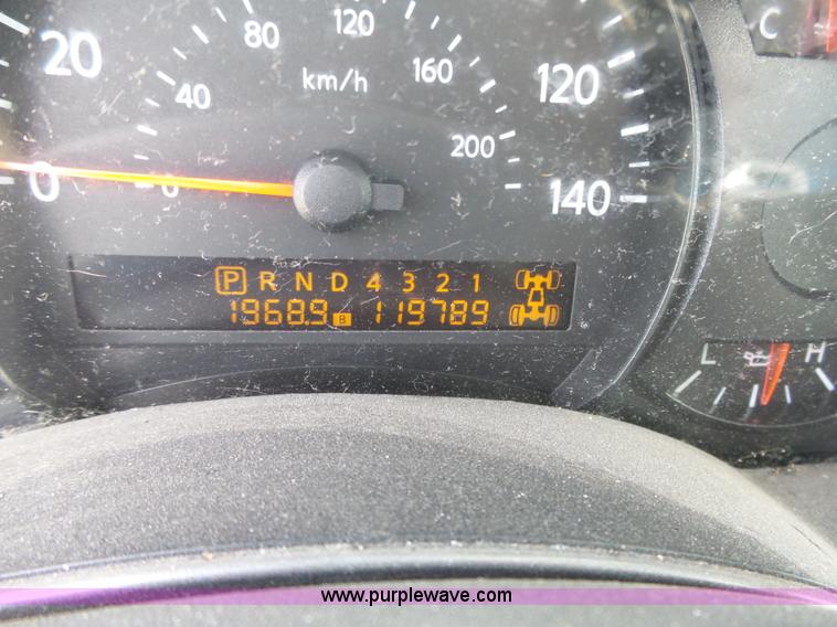 image for item J4952 2005 Nissan Titan Crew Cab pickup truck