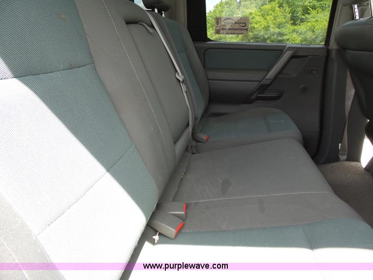 image for item J4952 2005 Nissan Titan Crew Cab pickup truck