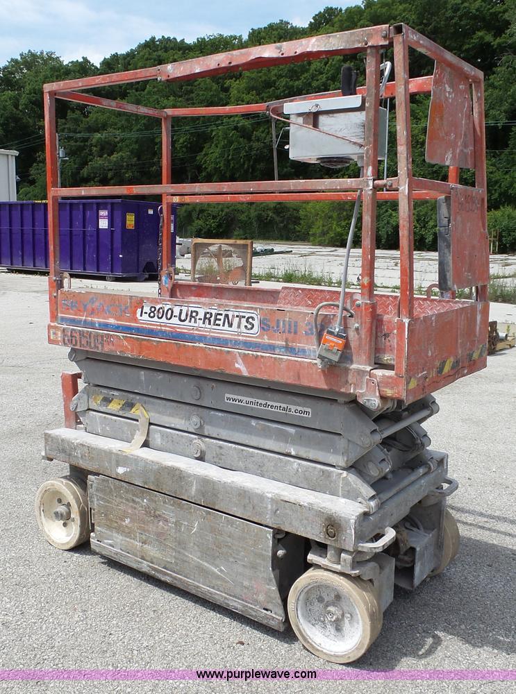image for item J4954 Skyjack SJIII 3219 scissor lift