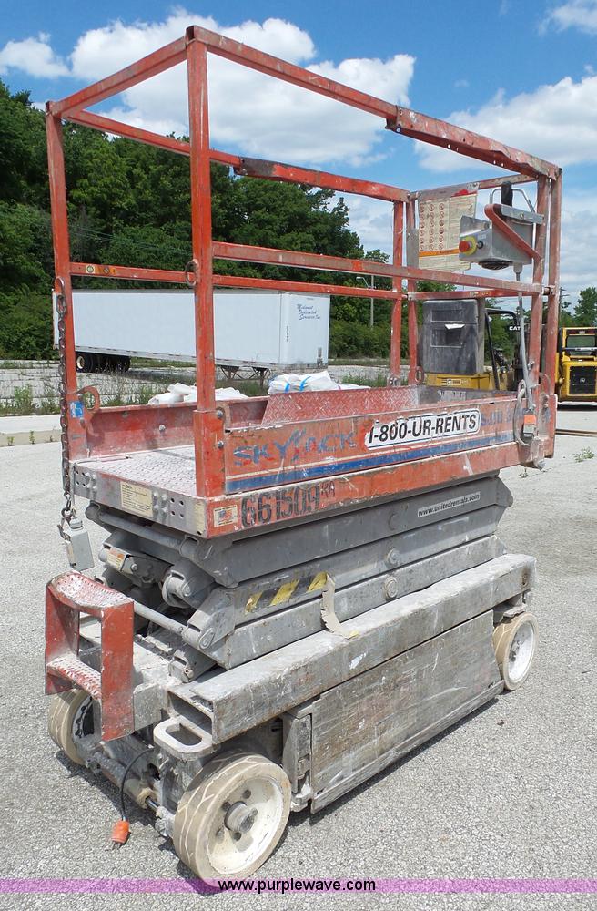 image for item J4954 Skyjack SJIII 3219 scissor lift