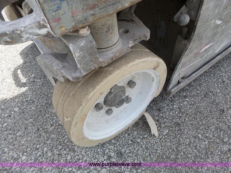 image for item J4954 Skyjack SJIII 3219 scissor lift