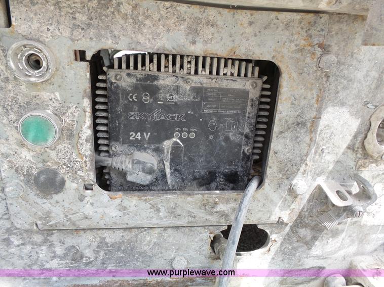 image for item J4954 Skyjack SJIII 3219 scissor lift