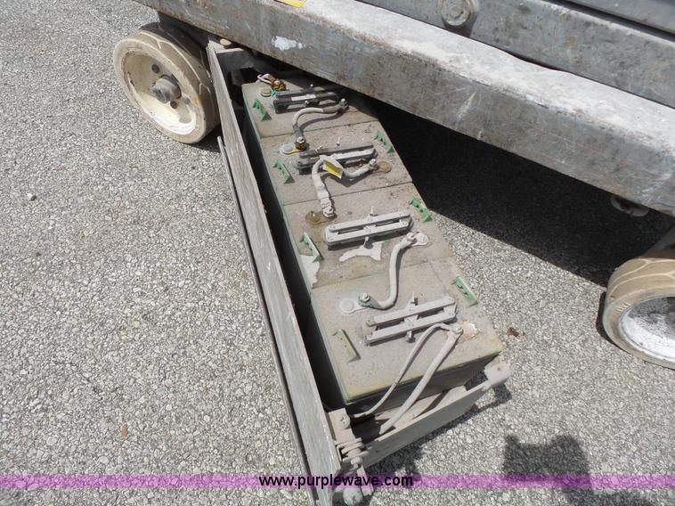 image for item J4954 Skyjack SJIII 3219 scissor lift