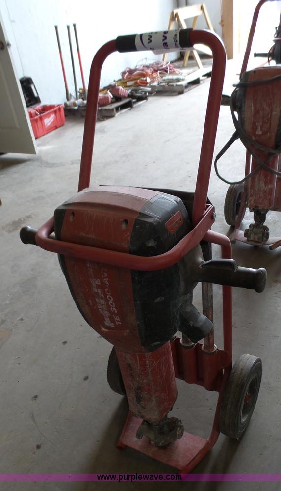 Hilti TE3000AVR jack hammer in Kansas City, MO Item K4065 sold Purple Wave
