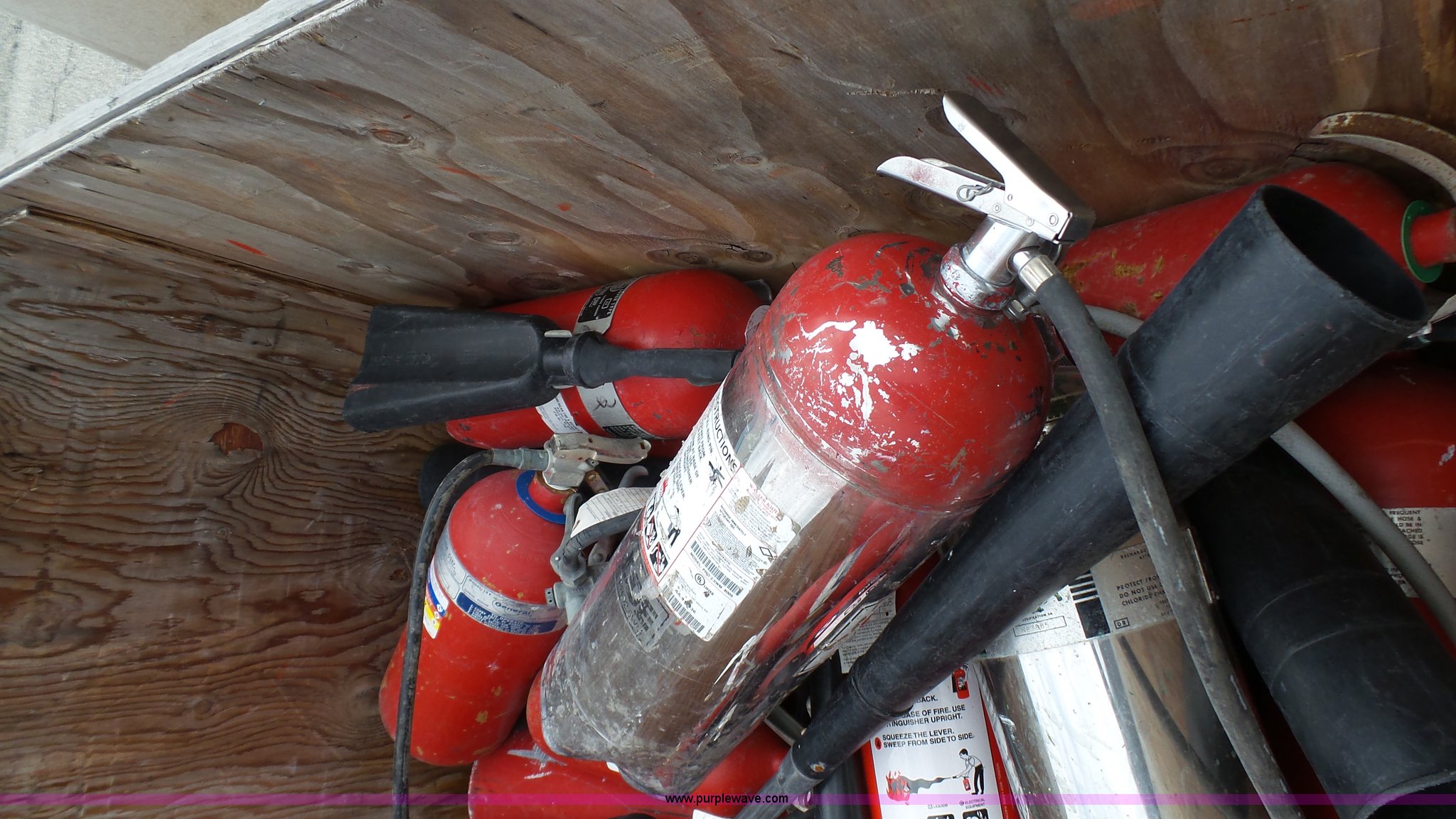 Approximately 35 fire extinguishers in Kansas City, MO Item BZ9473