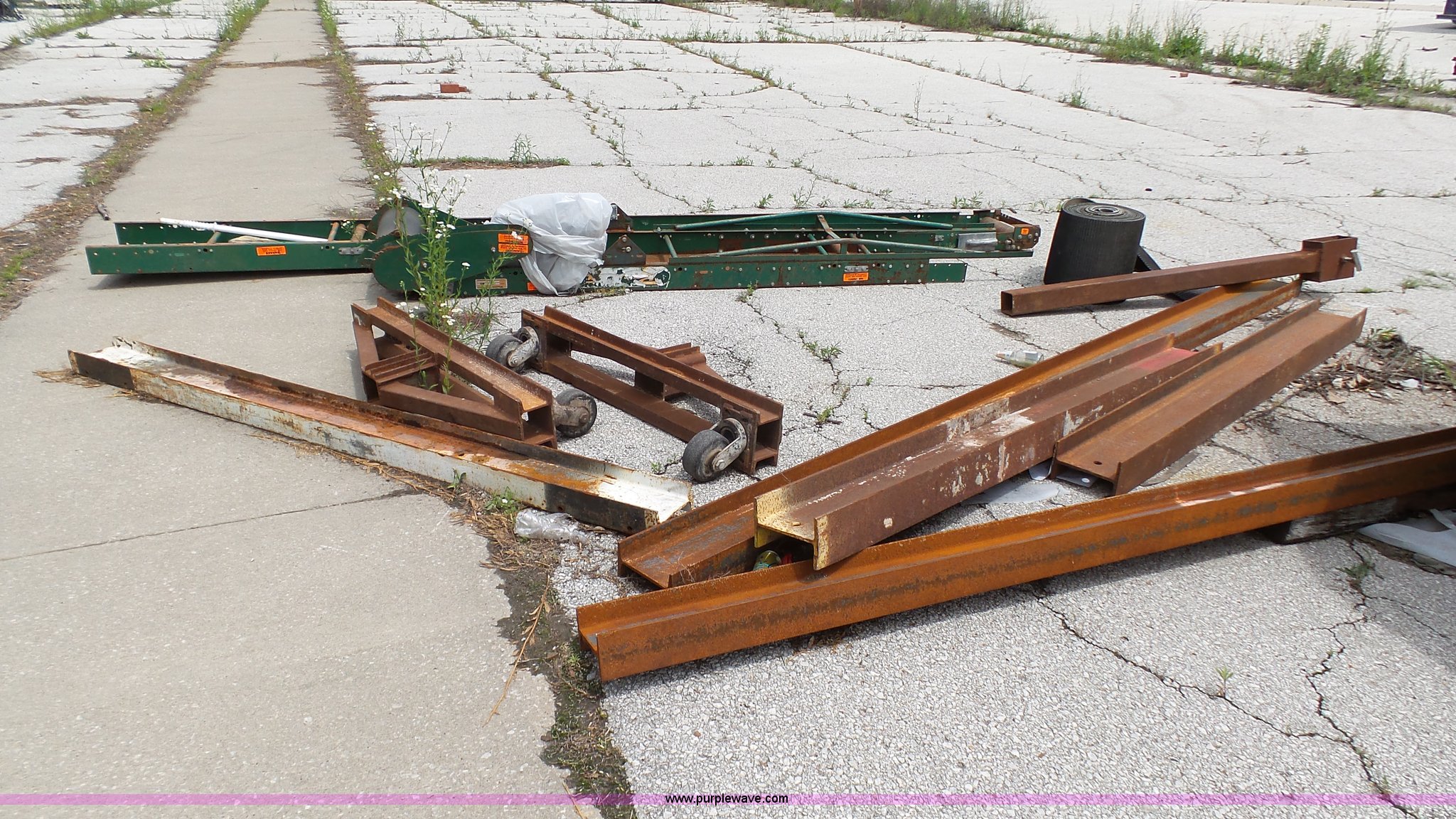 Building materials in Kansas City, MO Item BZ9474 sold Purple Wave