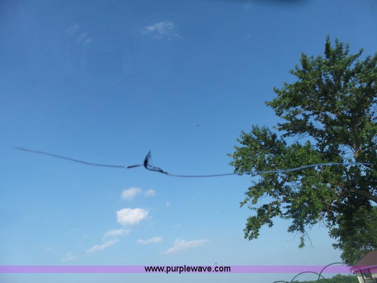 image for item AG9244 2004 Ford F350 Super Duty Crew Cab pickup truck