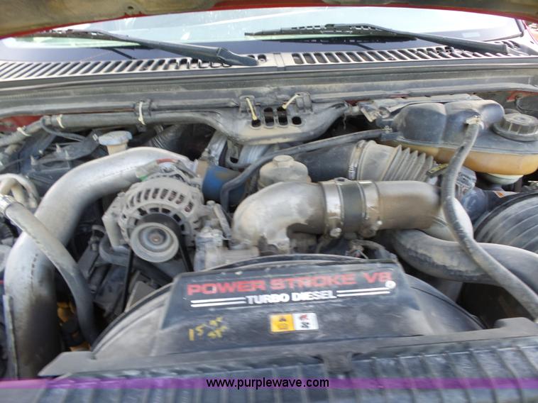 image for item AG9244 2004 Ford F350 Super Duty Crew Cab pickup truck