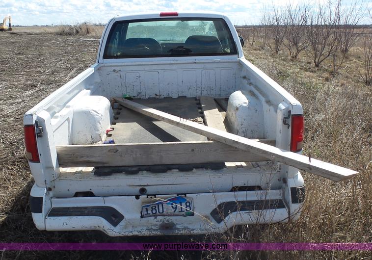 image for item AL9206 1997 Chevrolet S10 Ext. Cab pickup truck