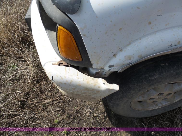 image for item AL9206 1997 Chevrolet S10 Ext. Cab pickup truck