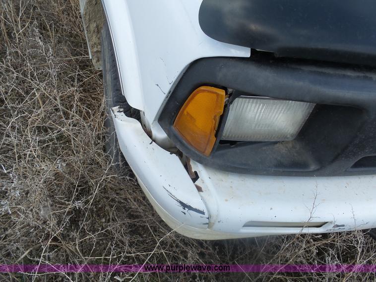 image for item AL9206 1997 Chevrolet S10 Ext. Cab pickup truck