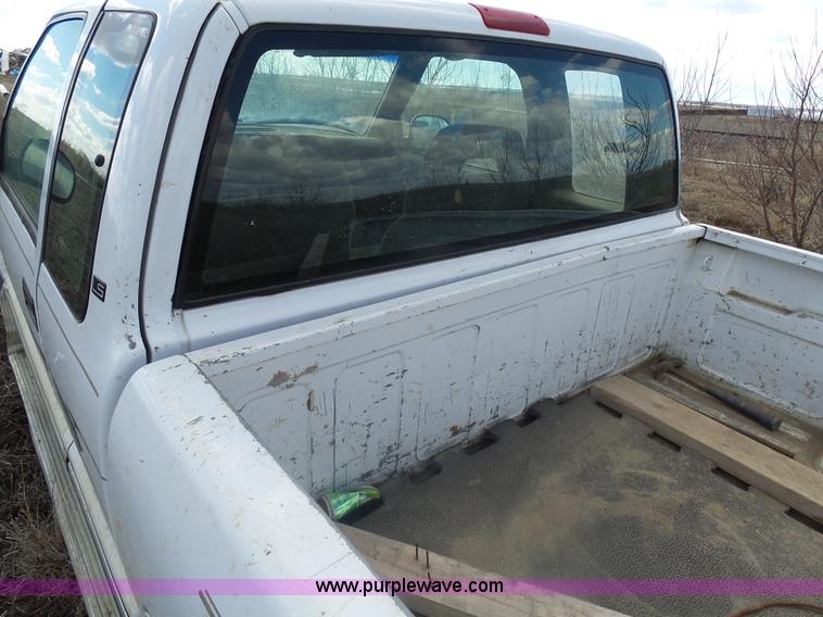 image for item AL9206 1997 Chevrolet S10 Ext. Cab pickup truck