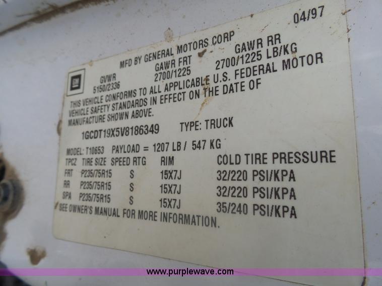 image for item AL9206 1997 Chevrolet S10 Ext. Cab pickup truck