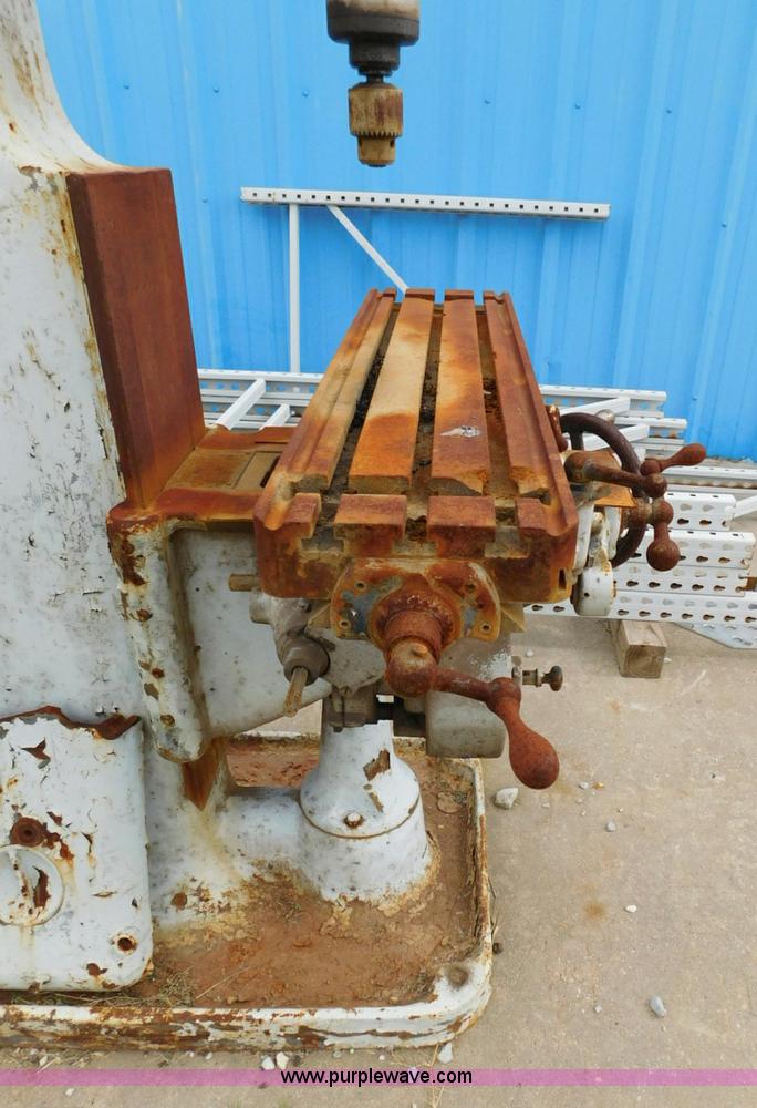 image for item AQ9643 Bridgeport drill press