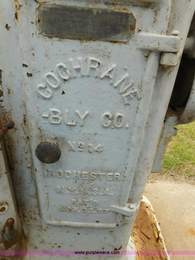 image for item AQ9643 Bridgeport drill press