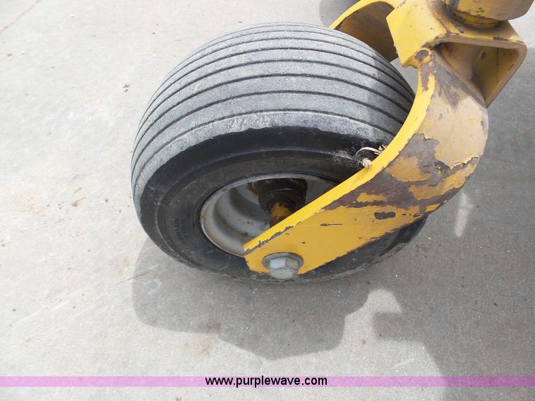 image for item AR9305 Hustler 3200 ZTR lawn mower