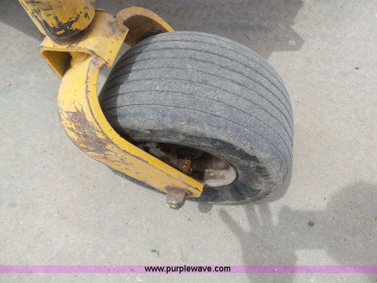 image for item AR9305 Hustler 3200 ZTR lawn mower