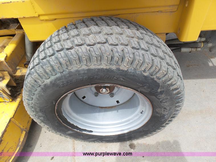 image for item AR9305 Hustler 3200 ZTR lawn mower