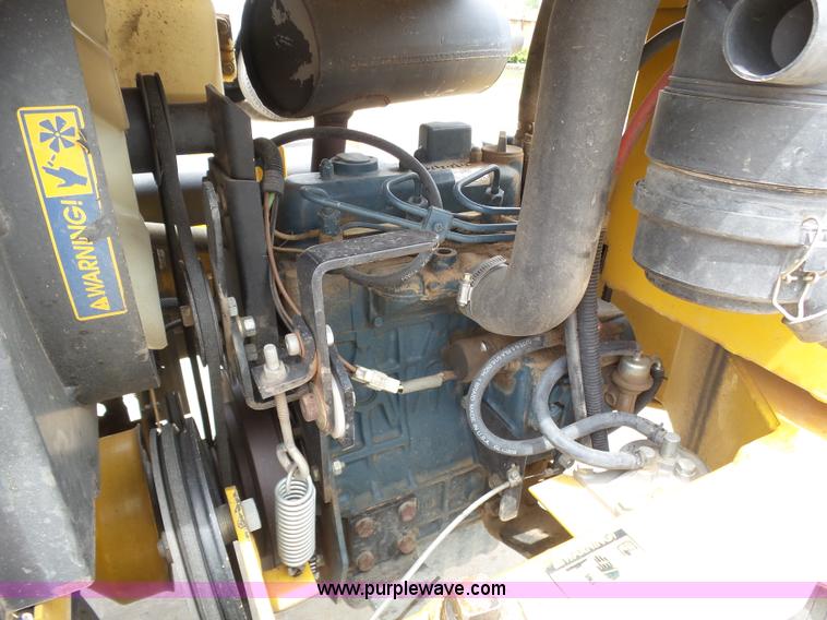 image for item AR9305 Hustler 3200 ZTR lawn mower