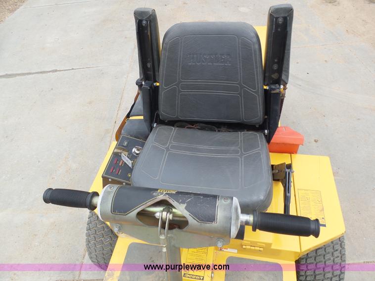 image for item AR9305 Hustler 3200 ZTR lawn mower