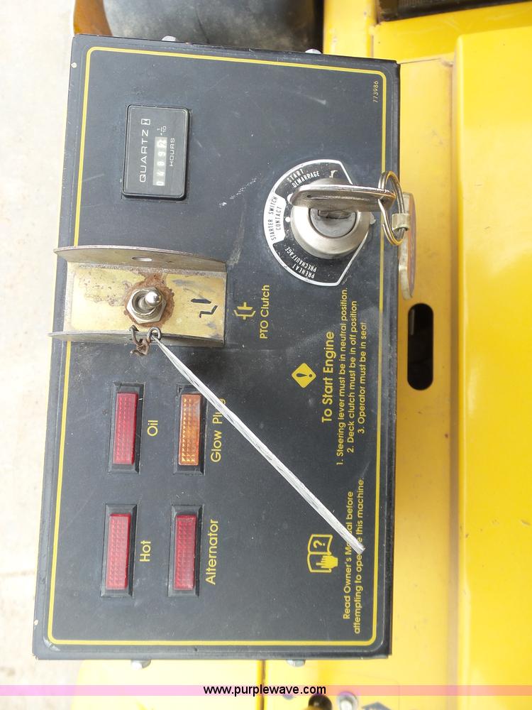 image for item AR9305 Hustler 3200 ZTR lawn mower