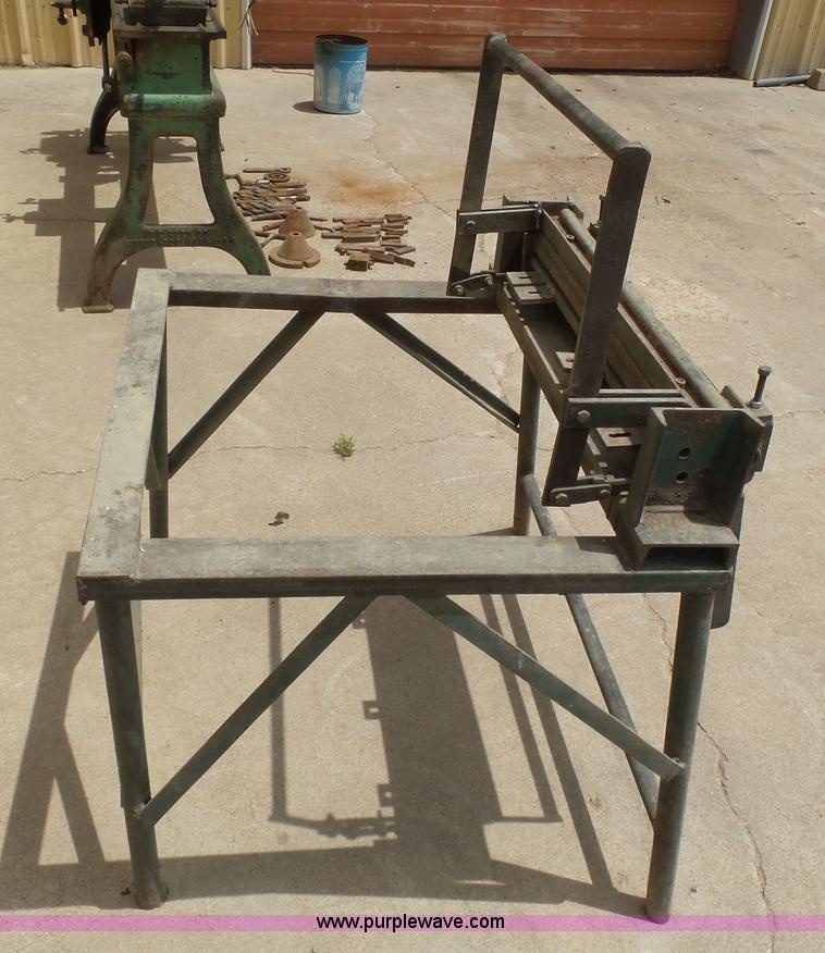 image for item AR9307 Metal brake