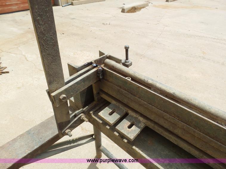 image for item AR9307 Metal brake