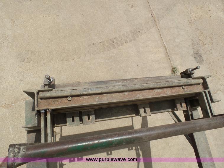 image for item AR9307 Metal brake