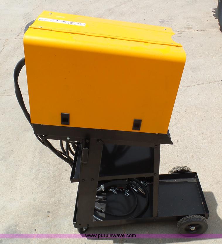 image for item AR9310 CE Extreme Power Mig 195 flux welder