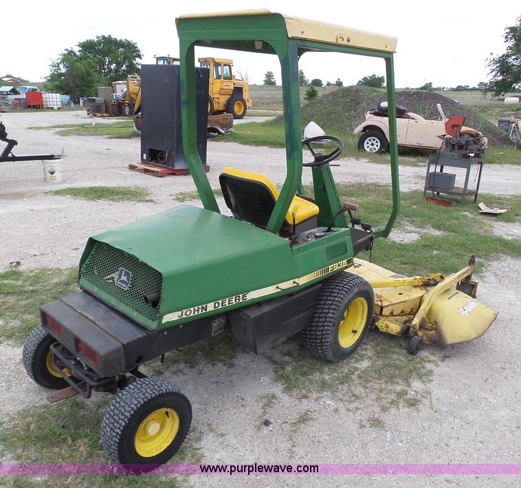 image for item AR9314 John Deere F935 lawn mower