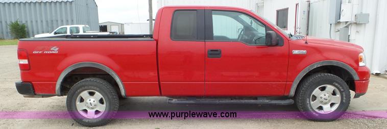 image for item BQ9817 2004 Ford F150 pickup truck