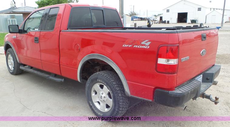 image for item BQ9817 2004 Ford F150 pickup truck