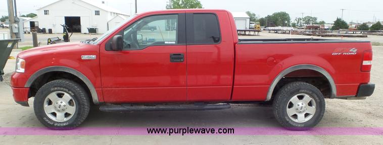 image for item BQ9817 2004 Ford F150 pickup truck