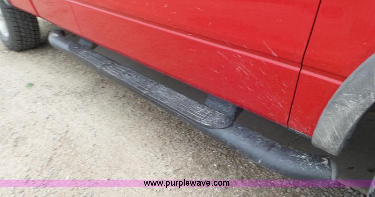 image for item BQ9817 2004 Ford F150 pickup truck