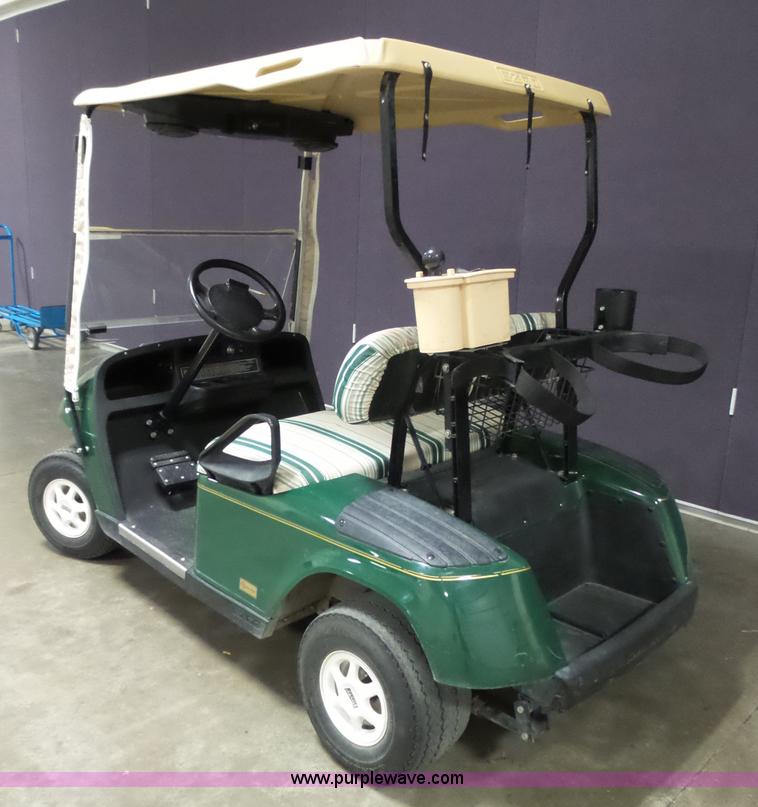 image for item BR9166 2003 Ez-go golf cart
