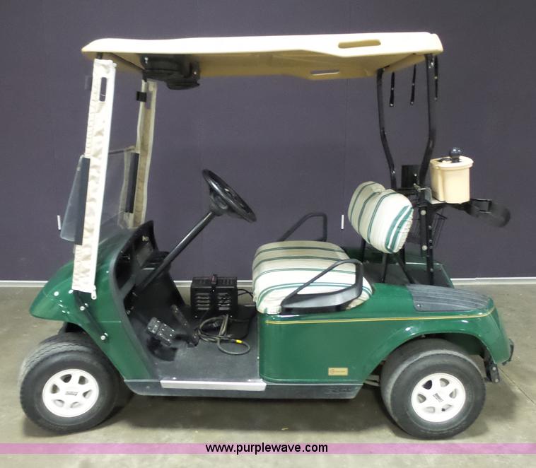 image for item BR9166 2003 Ez-go golf cart