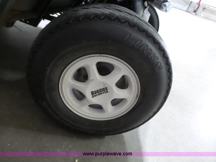 image for item BR9166 2003 Ez-go golf cart