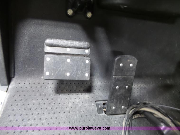 image for item BR9166 2003 Ez-go golf cart